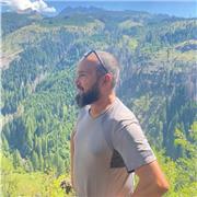 Infermiere con ventennale esperienza, membro panel esperti linee guida demenza, coordinatore con 5 master e laurea magistrale